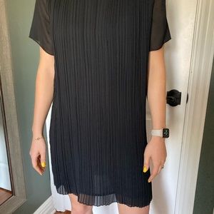 Black little pletted dress size M
